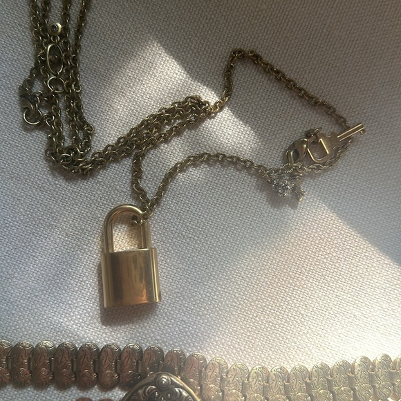 Cabi Necklaces Earrings Beautiful - Picture 3 of 5